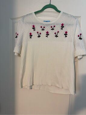CeCe White Short Sleeve Knit Top with Pink Floral Embroidery